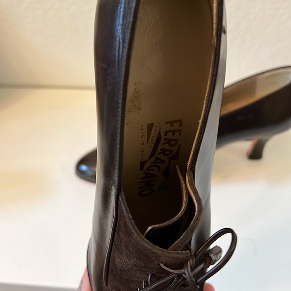 Vintage Salvatore Ferragamo brown leather booties - Picture 3 of 7